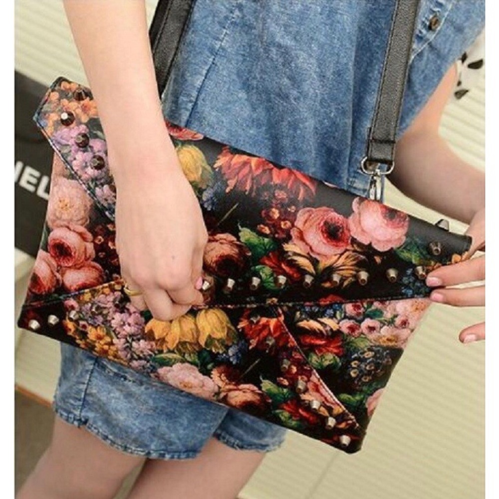 🆕 AMSTERDAM Studded Floral Clutch - Picture 4 of 6